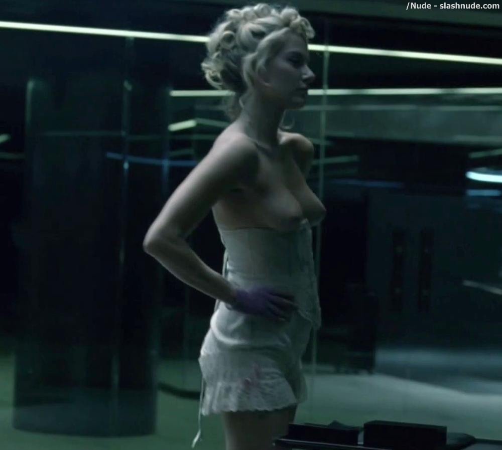 Jackie Moore Nude In Westworld 5