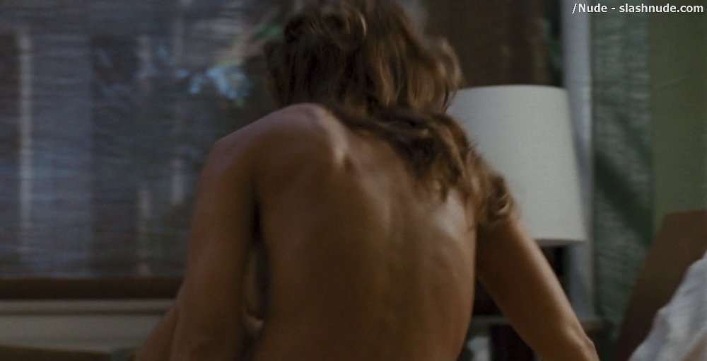 Jennifer Esposito Topless