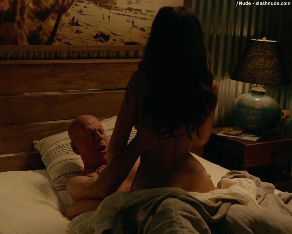 Jessica Gomes Topless In Once Upon A Time In Venice 1