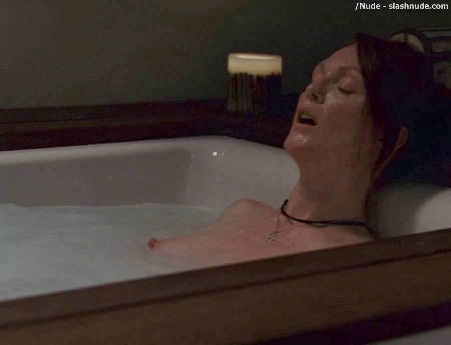 Julianne Moore Nude Scenes From The Kids Are All Right 3