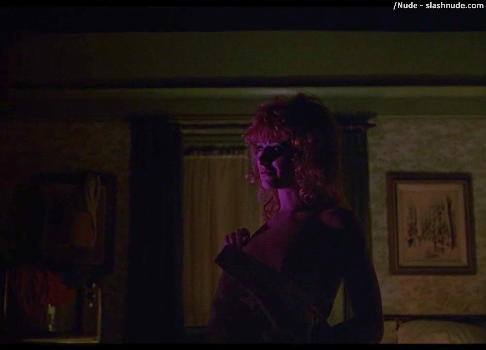 Juliette Cummins Topless In Psycho 3 1