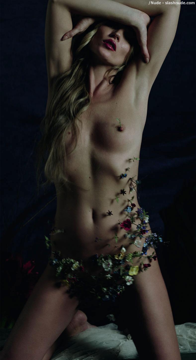 Kate Moss Nude With Bush Up Close For Love Magazine 4