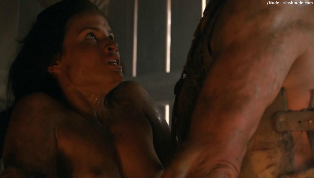Katrina Law Topless Because She Wont Go Quietly On Spartacus 17