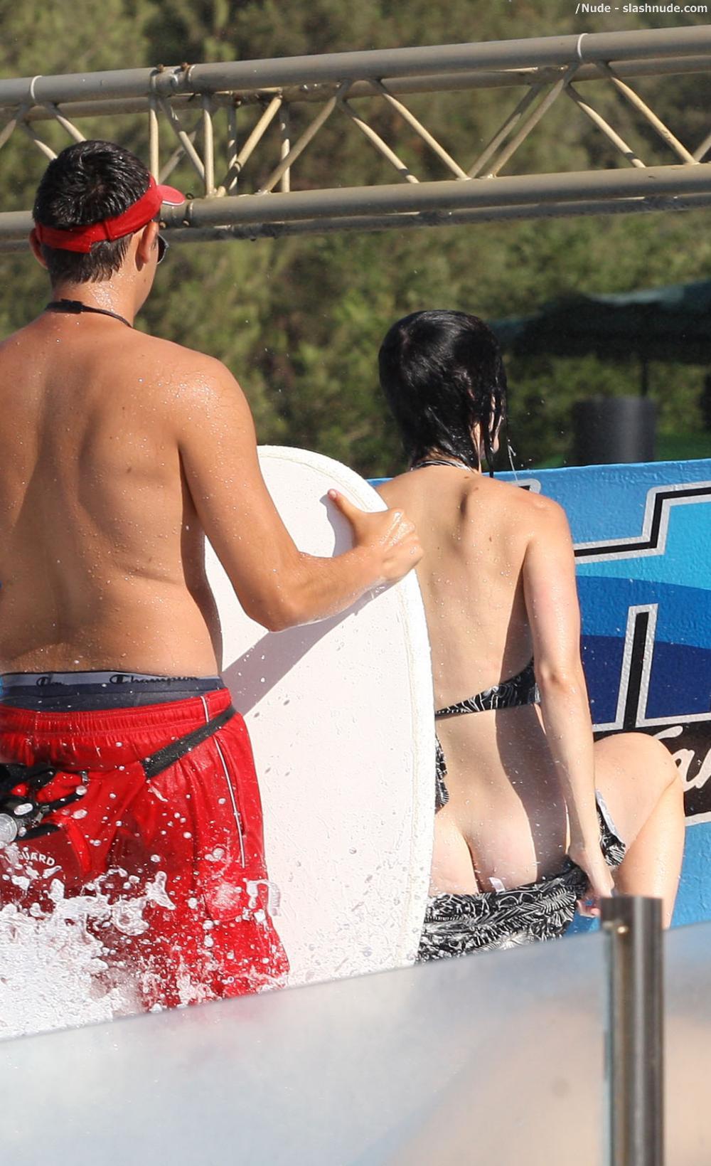 Katy Perry Nude Ass Flashed In Bikini Malfunction 8