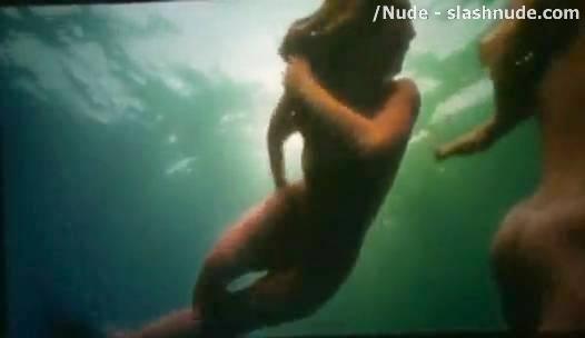 Kelly Brook And Riley Steele Swimming Naked In Piranha 3d 9