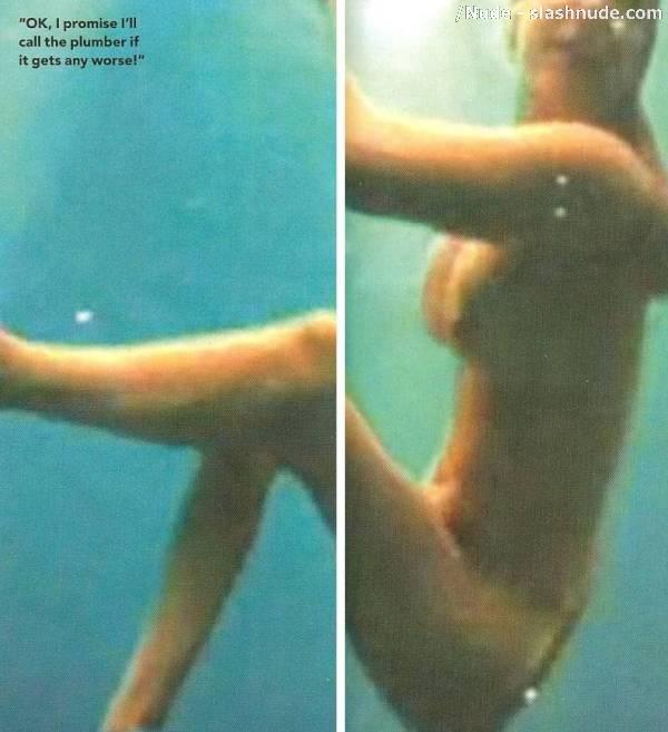 Kelly Brook Naked Swim In Piranha 3d 3