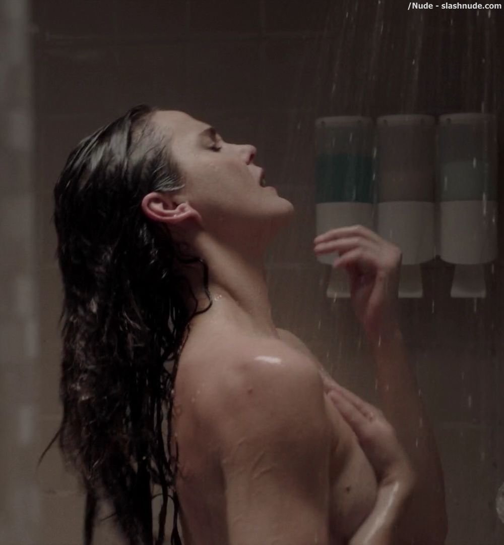 Keri Russell Nude Ass In Shower In The Americans 17