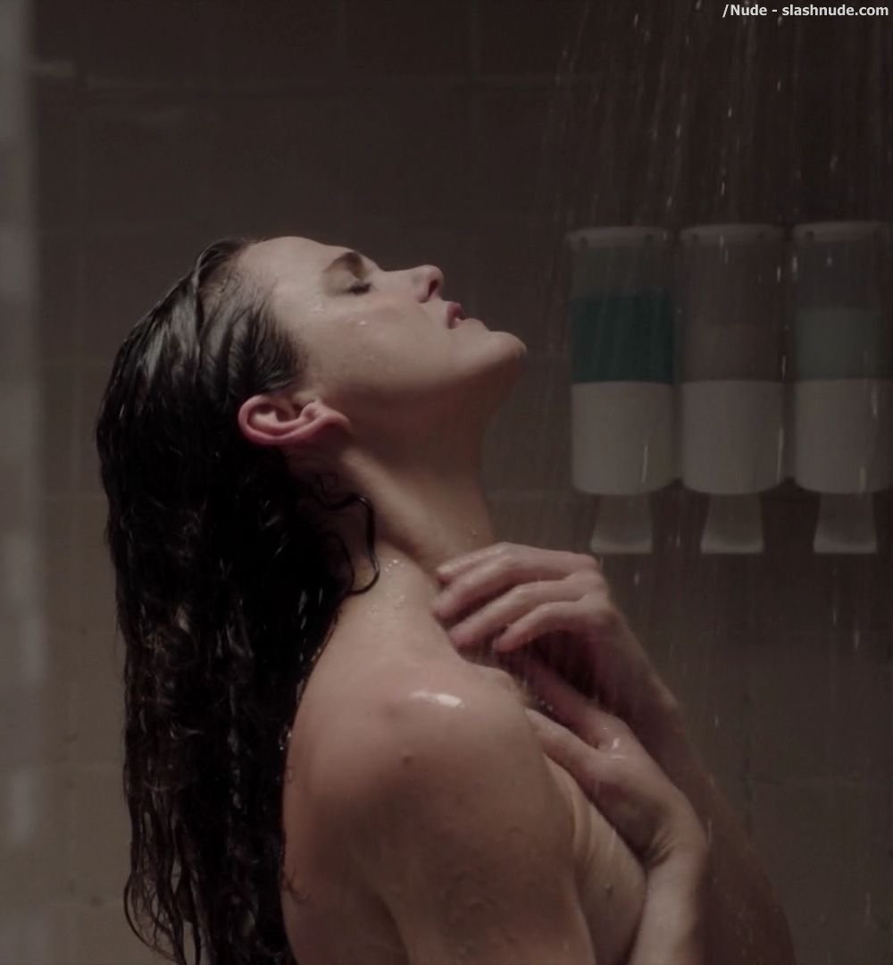 Keri Russell Nude Ass In Shower In The Americans 18