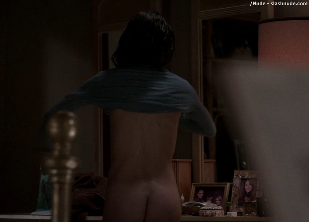 Keri Russell Nude Ass Out Of Shower On The Americans 15