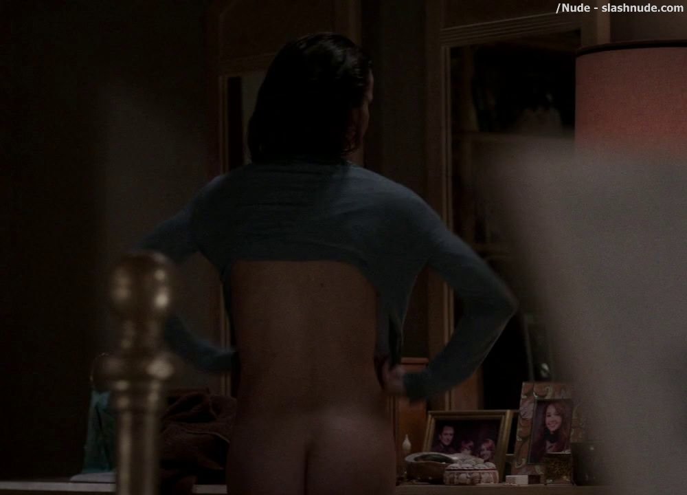 Keri Russell Nude Ass Out Of Shower On The Americans 16
