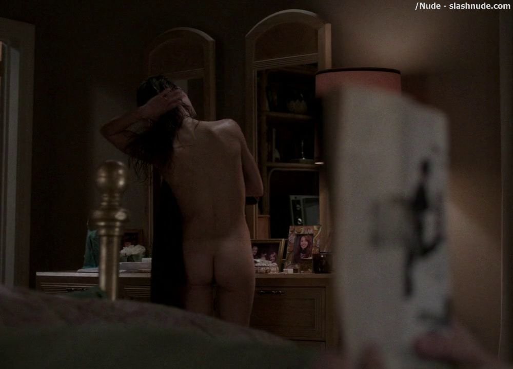 Keri Russell Nude Ass Out Of Shower On The Americans 5