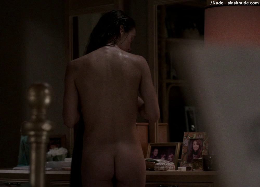 Keri Russell Nude Ass Out Of Shower On The Americans 8