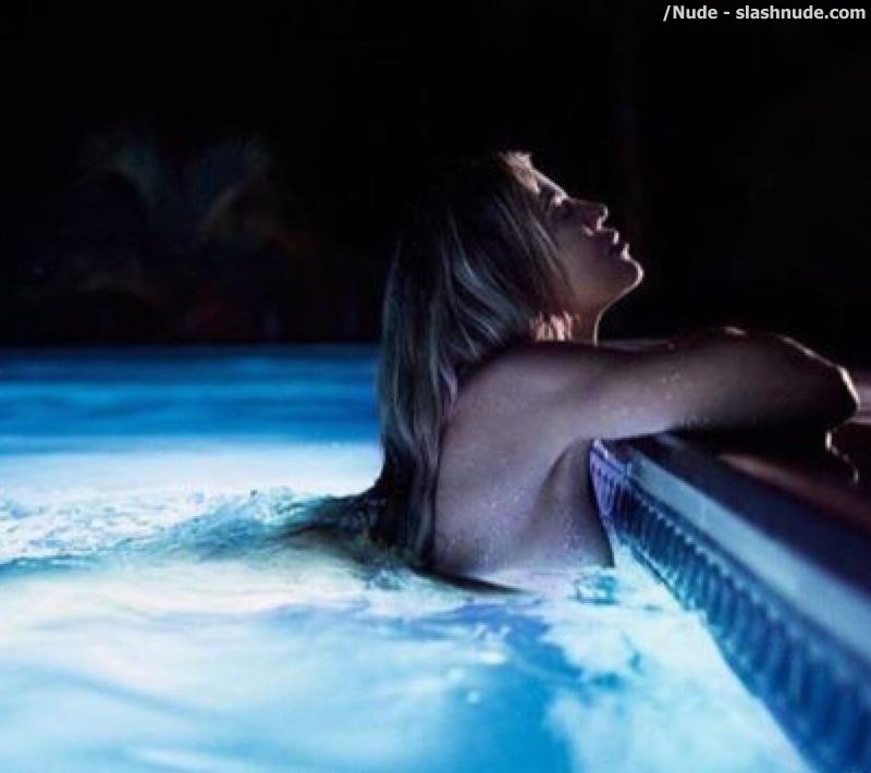 Khloe Kardashian Nude Top To Bottom In Pool Photoshoot 5