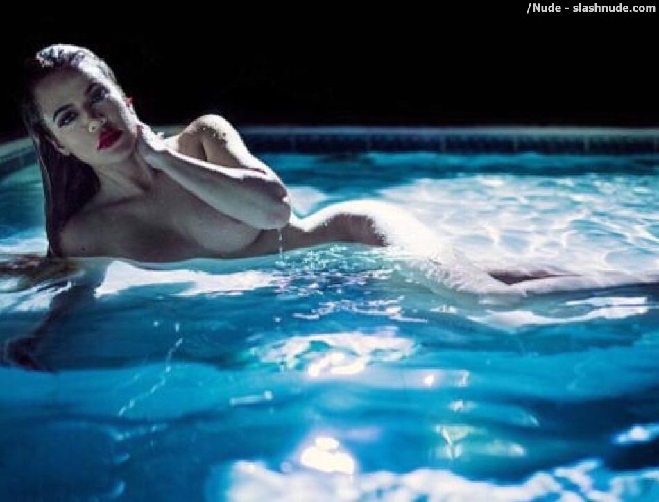 Khloe Kardashian Nude Top To Bottom In Pool Photoshoot 6