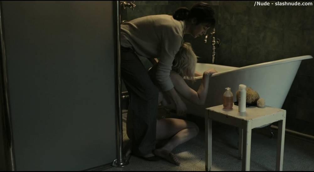 Kirsten Dunst Nude In Melancholia Trailer 10