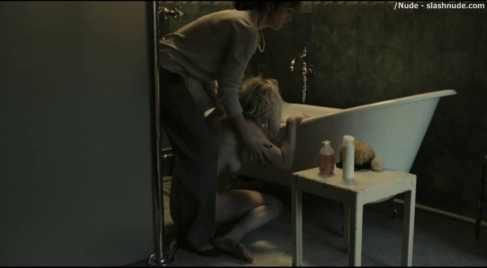 Kirsten Dunst Nude In Melancholia Trailer 7