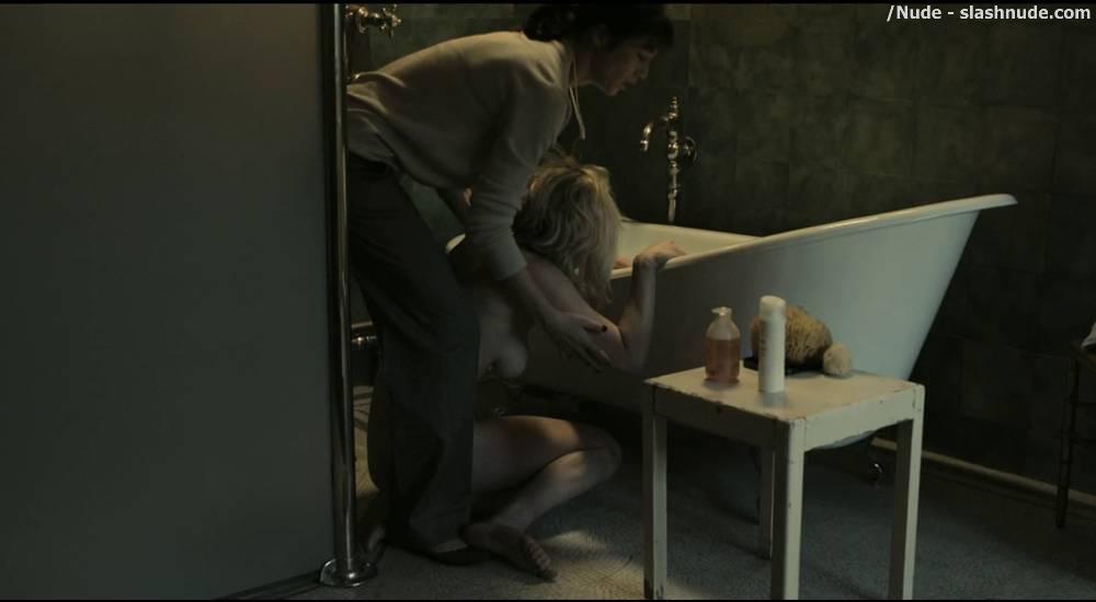 Kirsten Dunst Nude In Melancholia Trailer 8