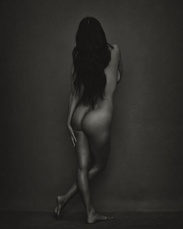 Kourtney Kardashian Nude Top To Bottom From Behind 1