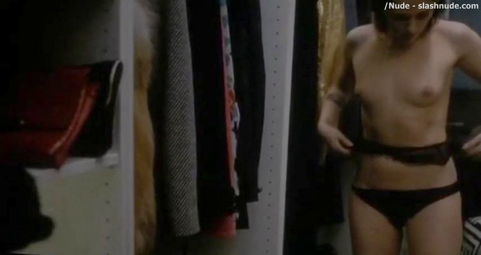 Kristen Stewart Topless In Personal Shopper 48
