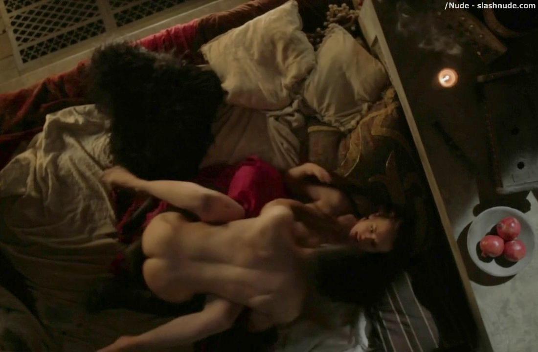 Laura Haddock Topless In Bed From Da Vinci Demons 1