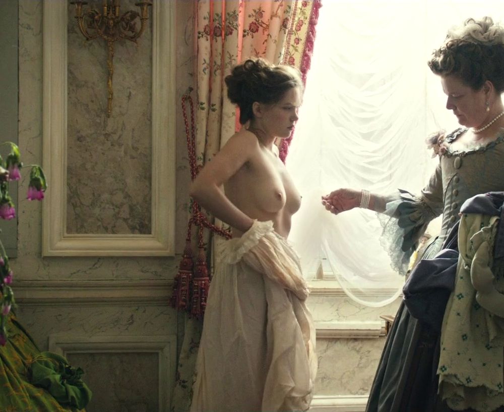Lea Seydoux Nude Top To Bottom In Farewell My Queen 3