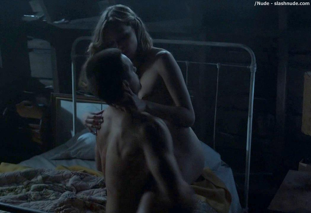 Lili Simmons Nude To Ride In Bed On Banshee 13