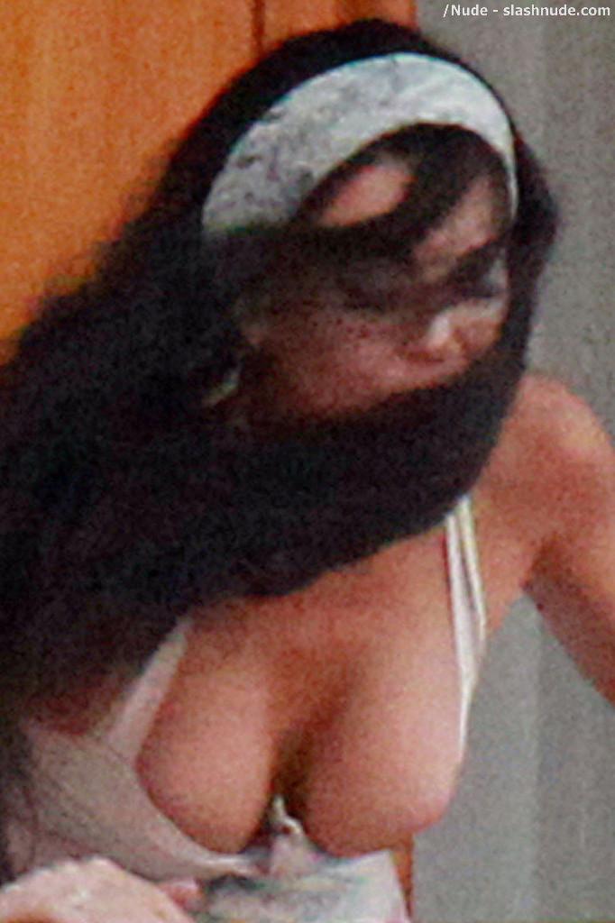 Lindsay Lohan Boobs Slip Out Of Dress Filming Liz Dick 6