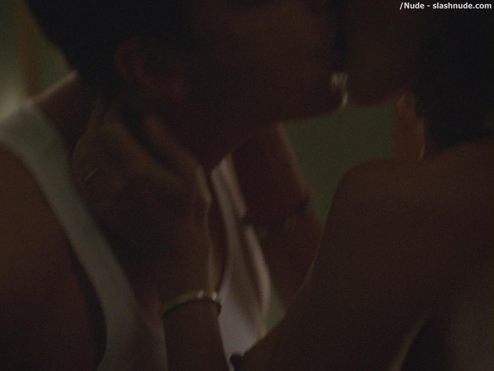Lizzy Caplan Topless Sex Scene On Masters Of Sex 11