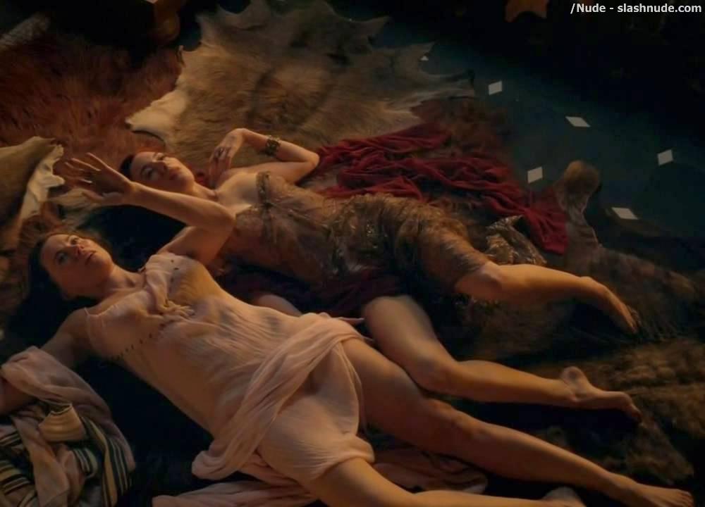 Lucy Lawless And Jaime Murray Topless Together On Spartacus 1