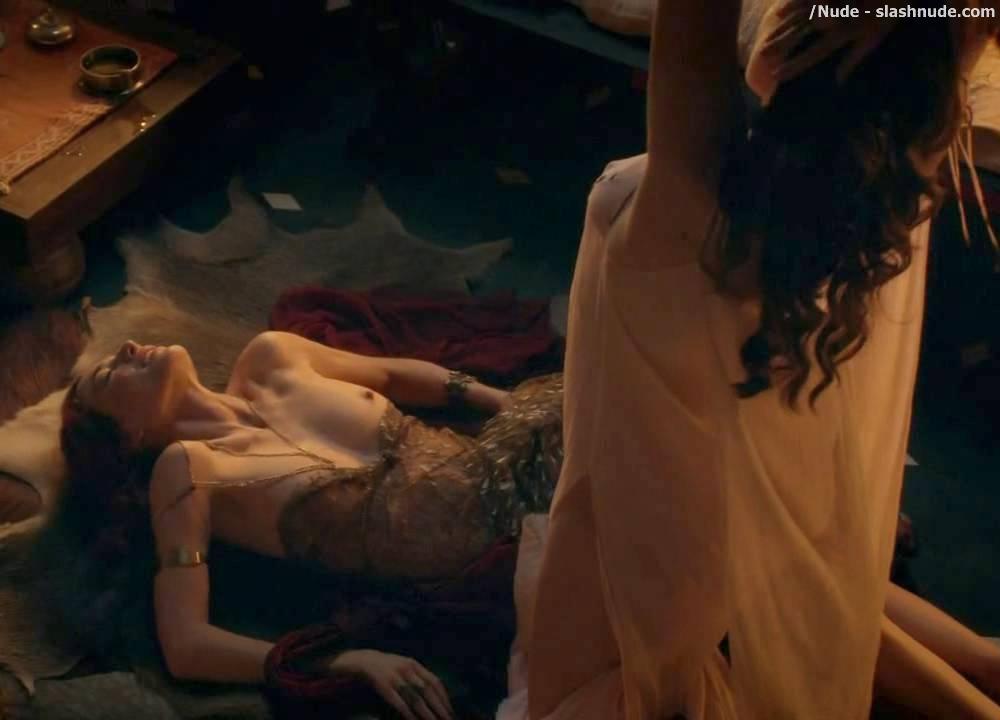 Lucy Lawless And Jaime Murray Topless Together On Spartacus 6