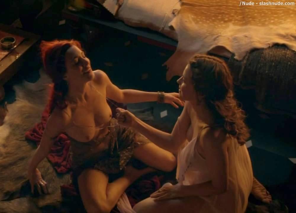 Lucy Lawless And Jaime Murray Topless Together On Spartacus 7