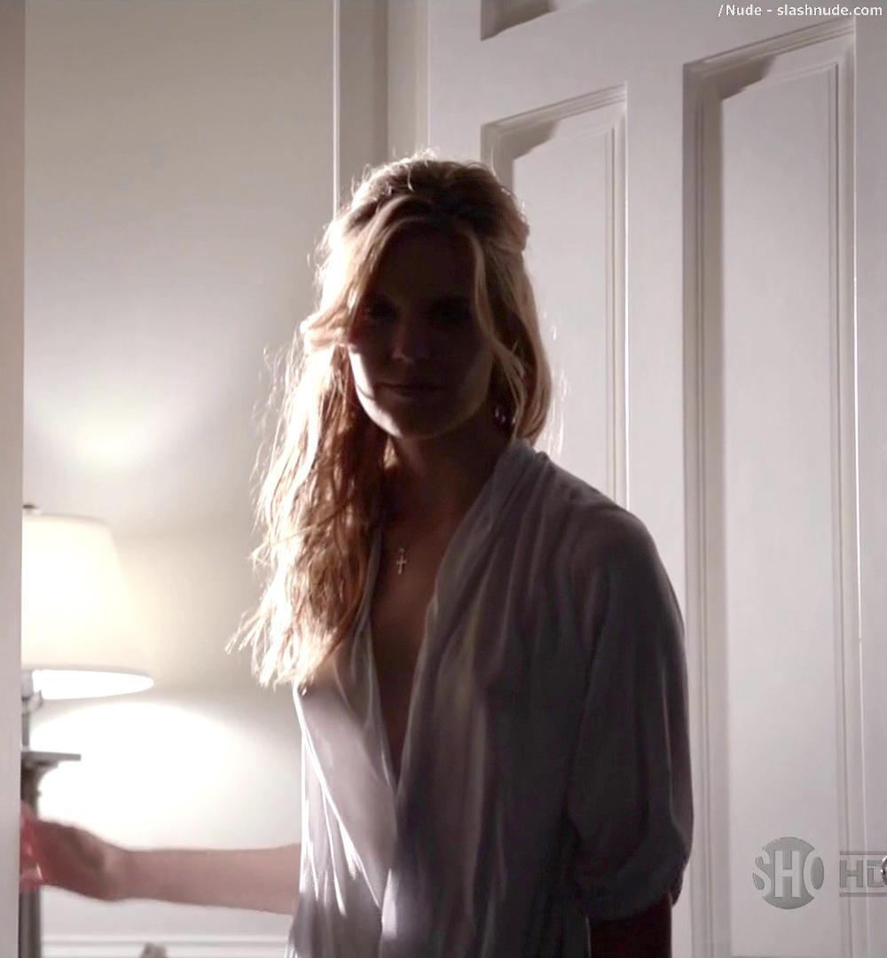 Maggie Grace Breasts Peek Out On Californication 5