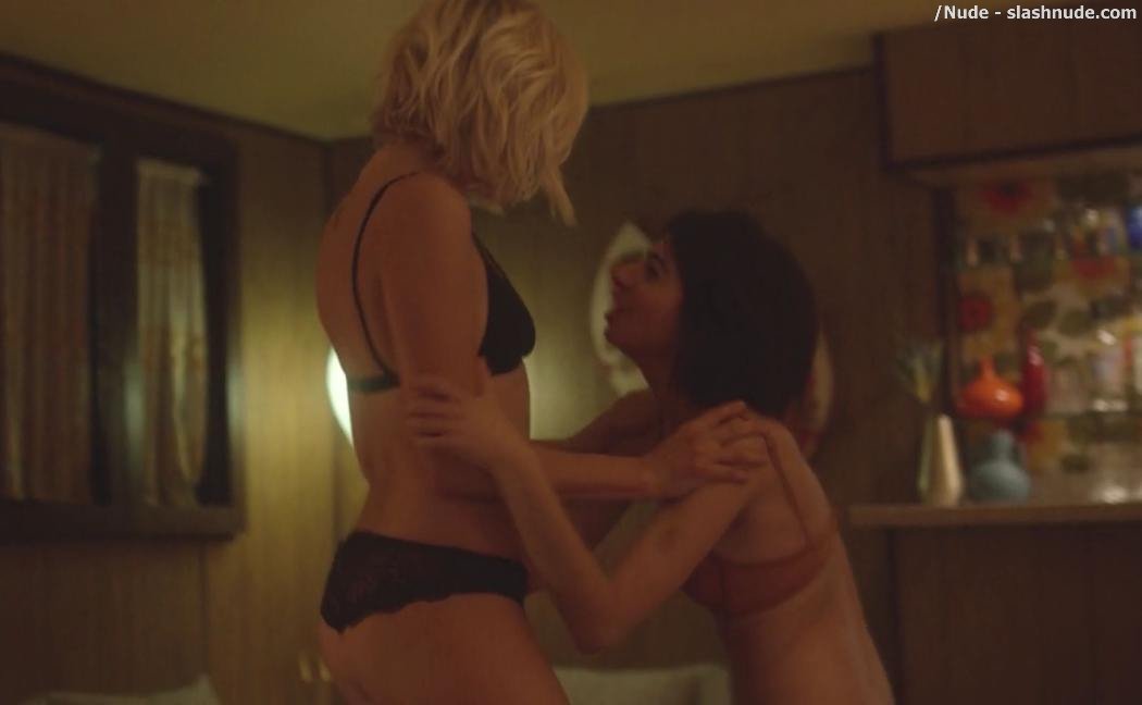 Malin Akerman Kate Micucci Nude Threesome In Easy 2