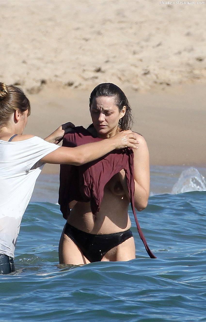 Marion Cotillard Topless Means Big Breasts On Location 11