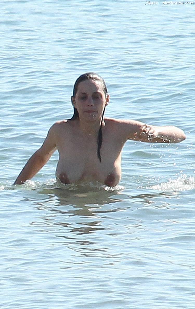Marion Cotillard Topless Means Big Breasts On Location 17