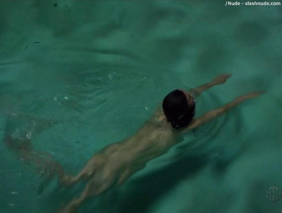 Mary Louise Parker Nude For A Pool Swim On Weeds 14