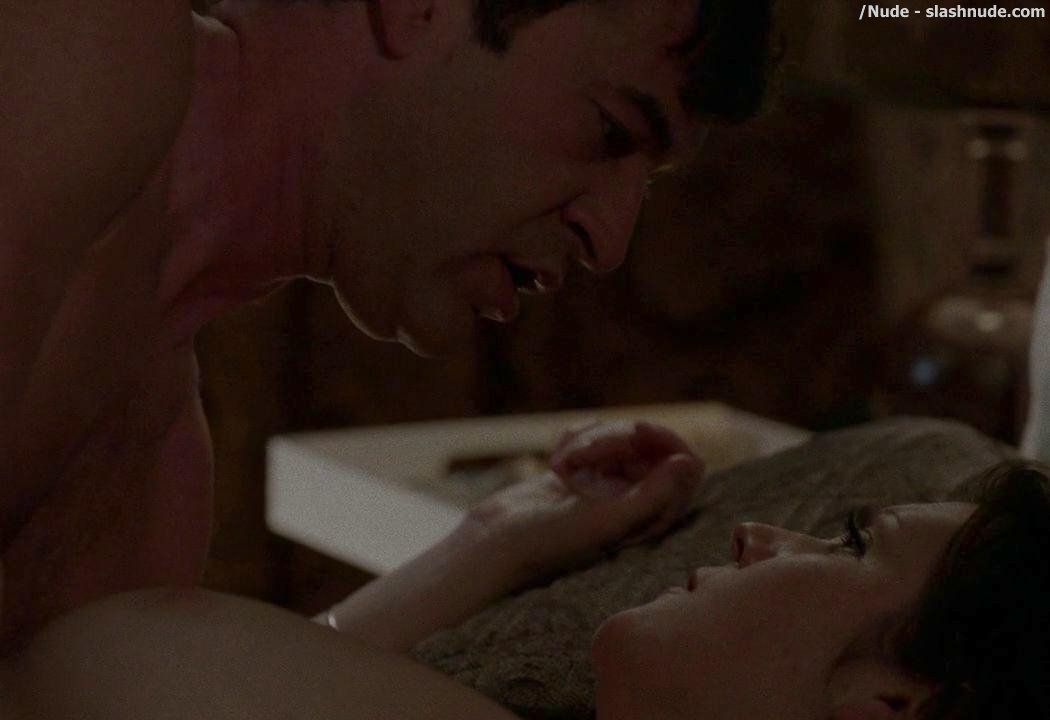Melanie Lynskey Nude In Bed On Togetherness 23