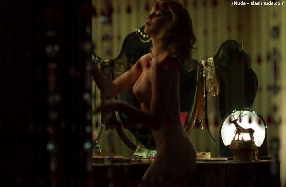 Melissa George Topless To Reveal Breasts In Dark City 10