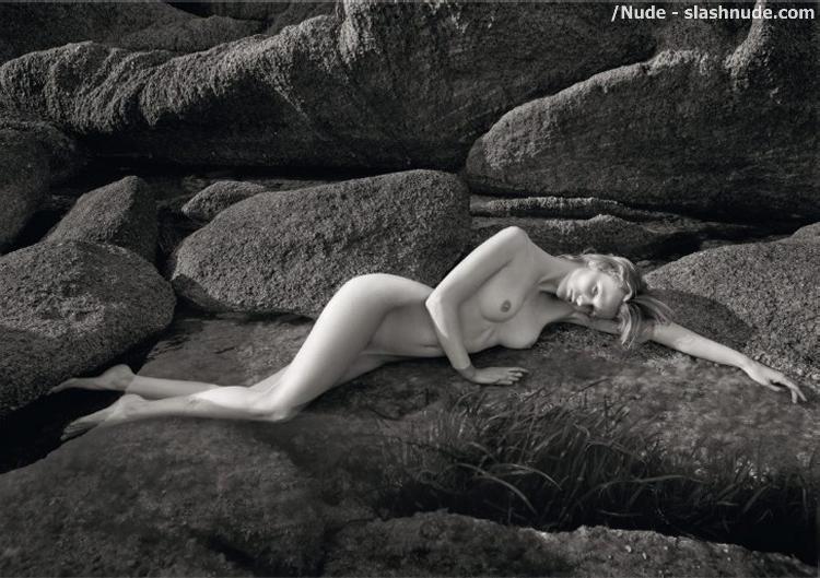 Milla Jovovich Nude With Natasha Poly Edita Vilkeviciute For Pirelli 5