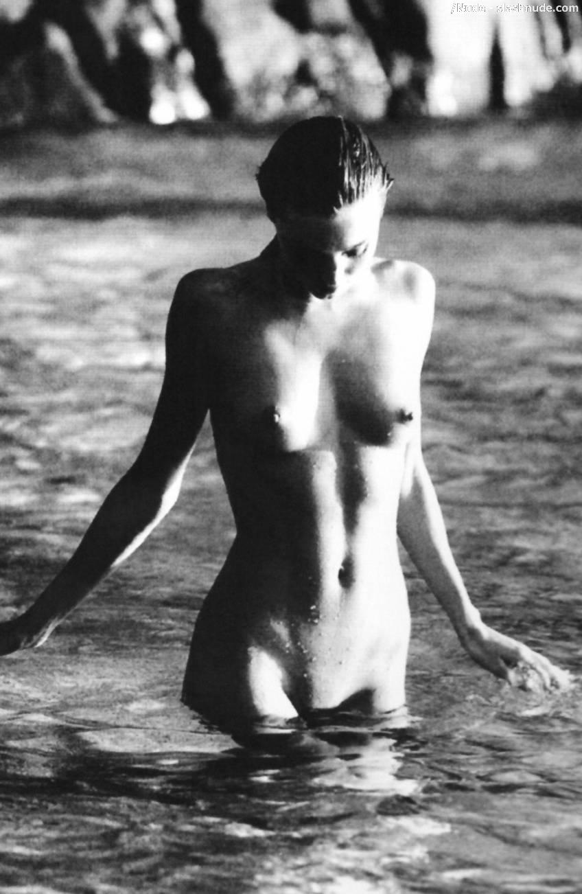 Kristen kerr nude - Krysten Ritter Nude Photos & Videos 2021.