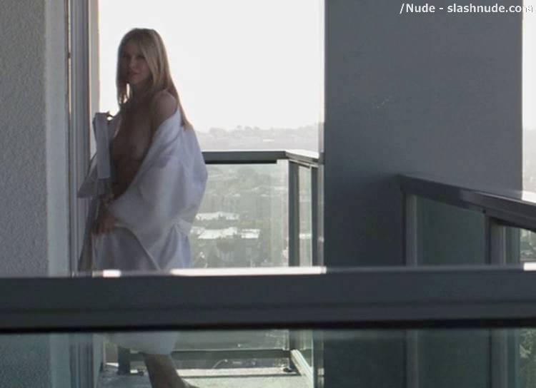 Naomi Watts Nude On A Balcony In Mother And Child 15