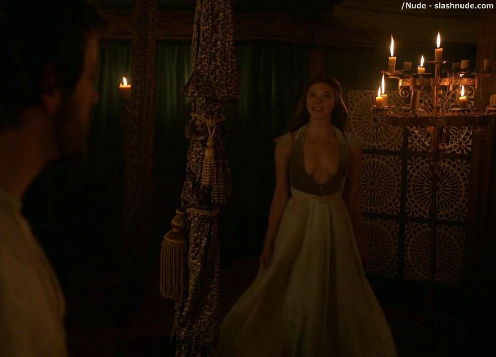 Natalie Dormer Topless On Game Of Thrones 1