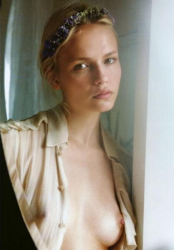 Natasha Poly Nude Top To Bottom In Muse 8
