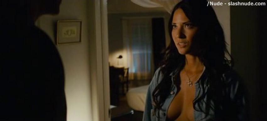 Nicole Moore Topless To Share Everything In Babymakers 3