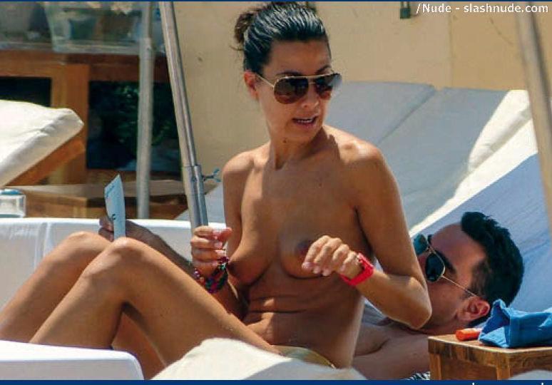 Nuria Cunillera Topless For Honeymoon With Xavi 9