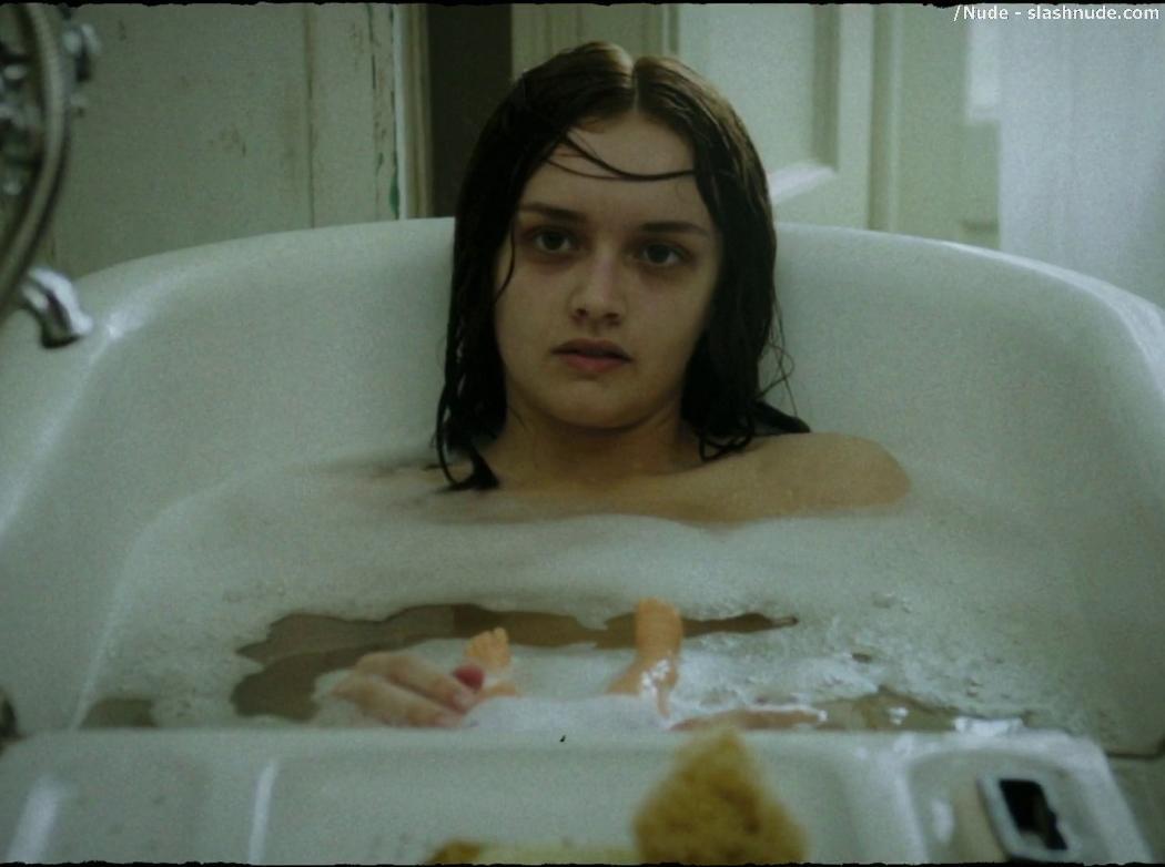 Olivia Cooke Topless In Bathtub In The Quiet Ones 3