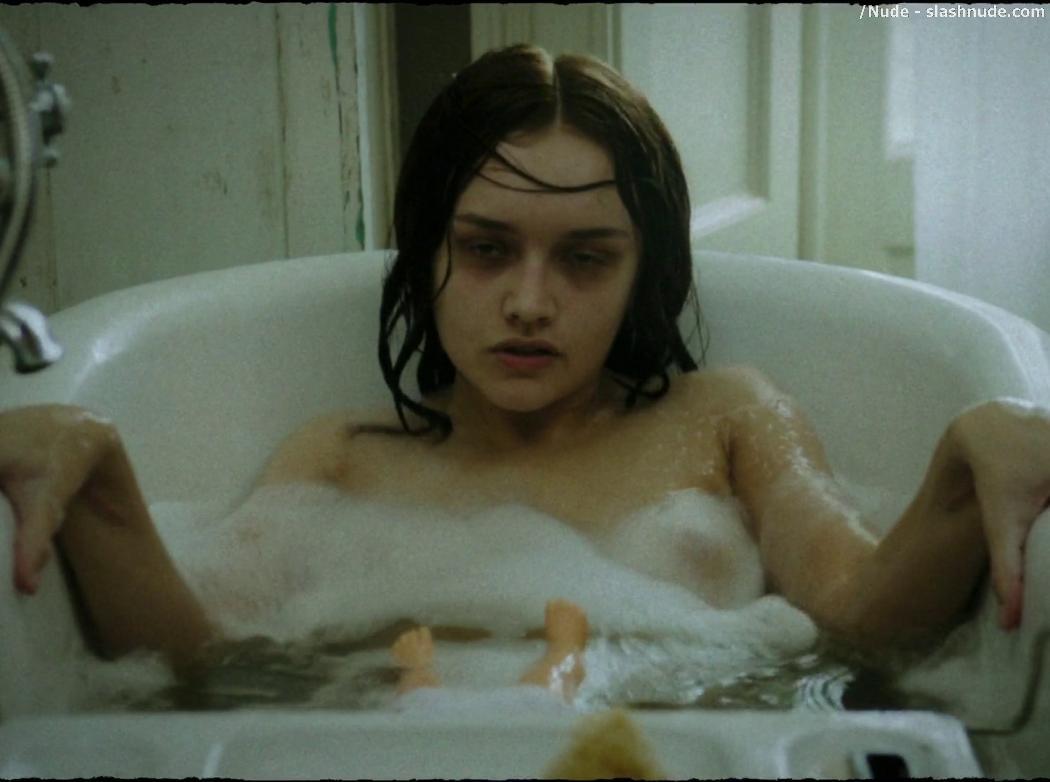 Olivia Cooke Topless In Bathtub In The Quiet Ones 5