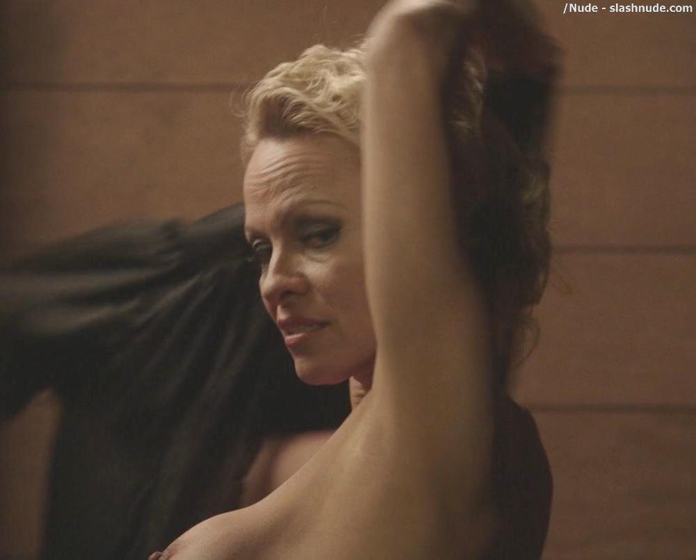 Pamela Anderson Nude In The People Garden 13