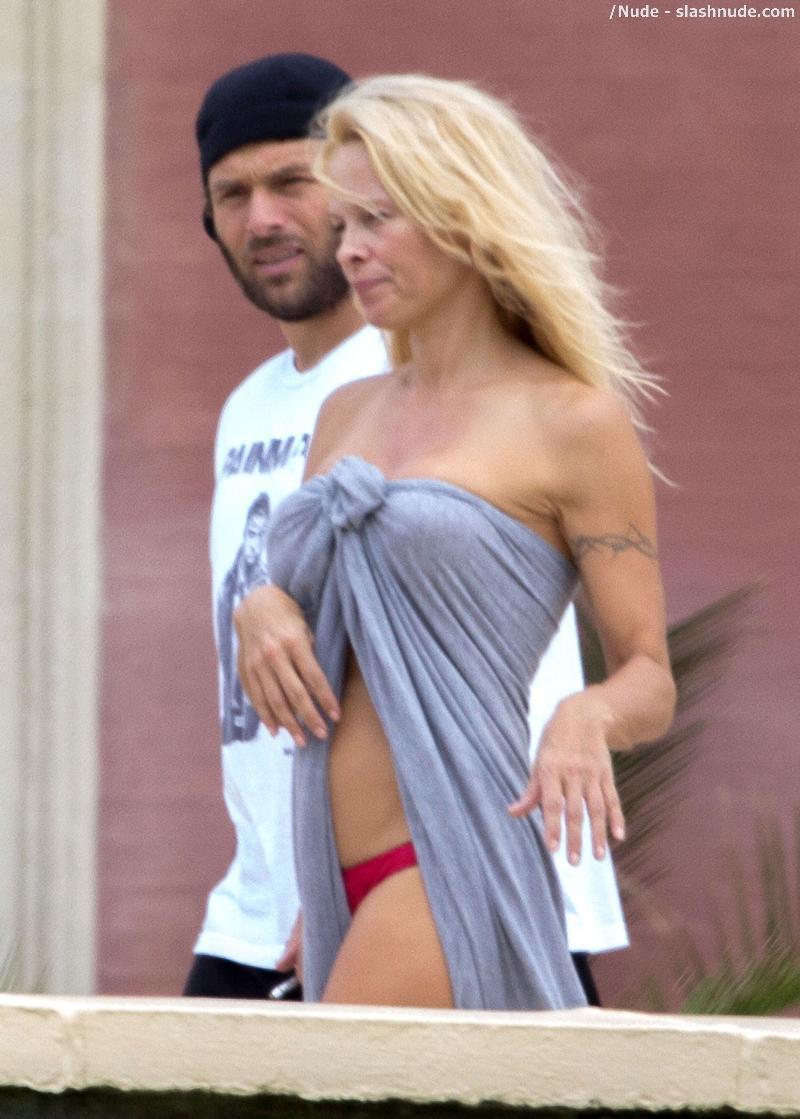 Pamela Anderson Topless Run At French Beach 15