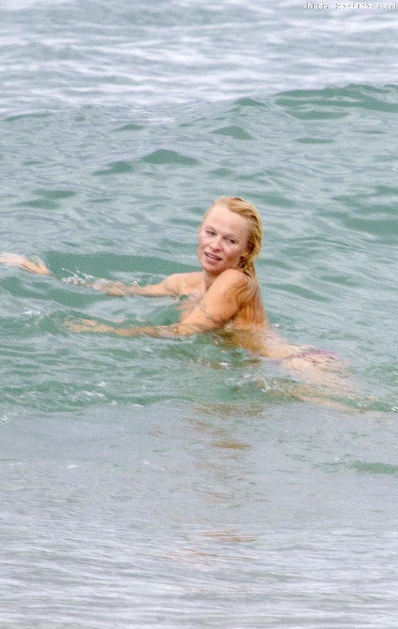 Pamela Anderson Topless Run At French Beach 6